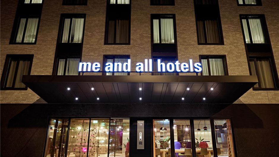 me and all hotel Dusseldorf Oberkassel Exterior