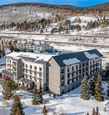 Cambria Hotel Copper Mountain