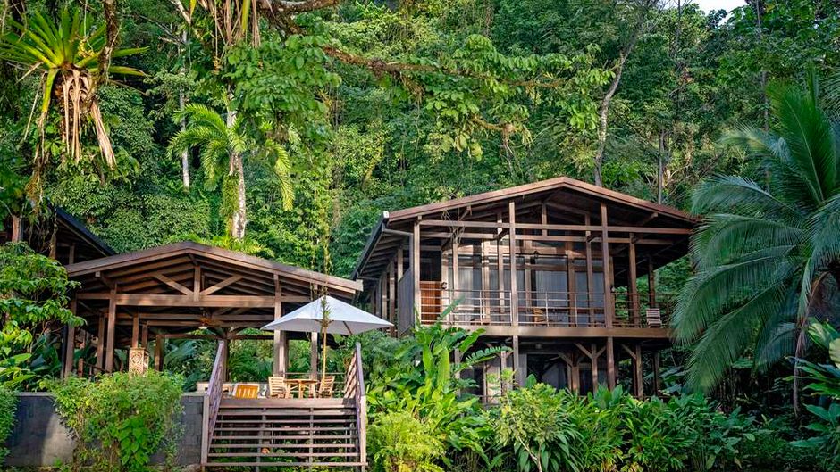 Playa Cativo Lodge Room