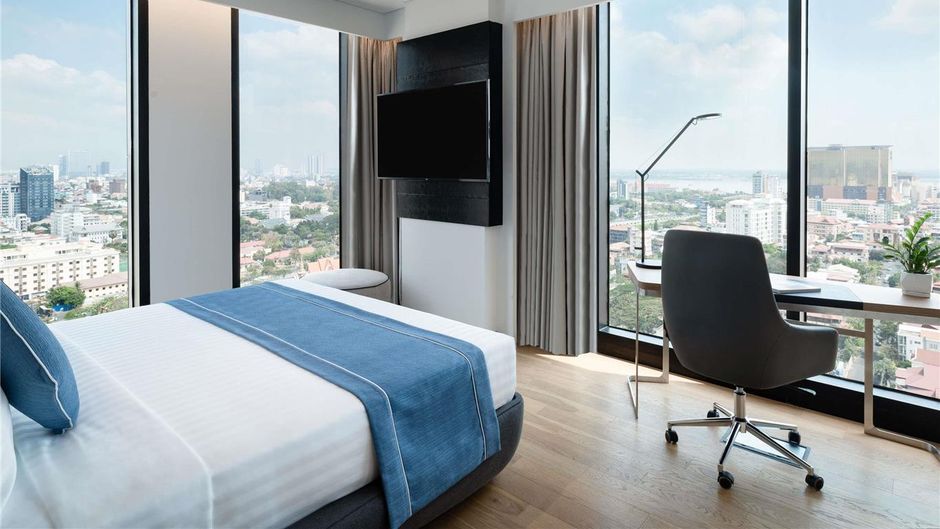 Novotel Phnom Penh BKK 1 Suite