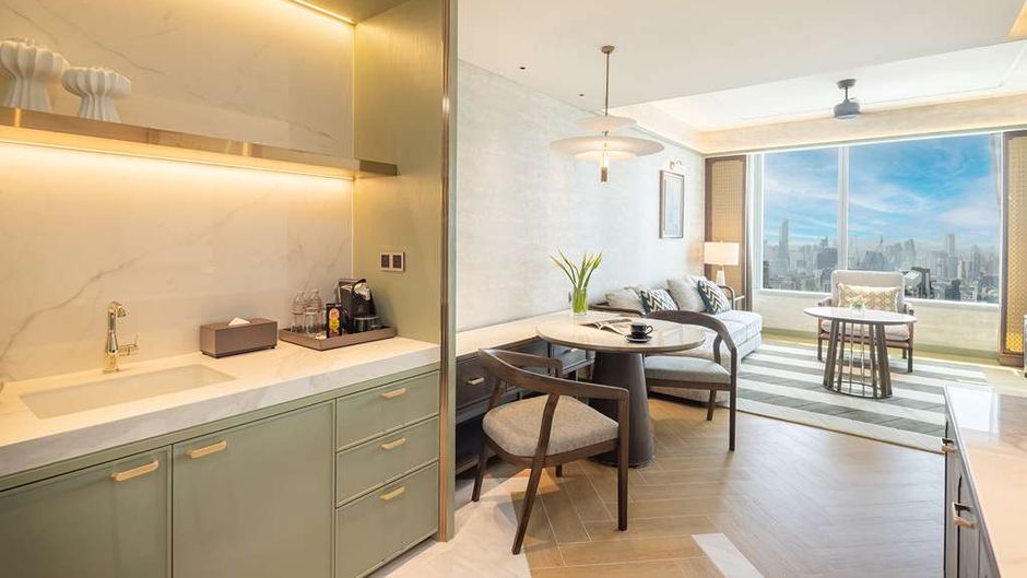 Eastin Grand Hotel Phayathai Suite