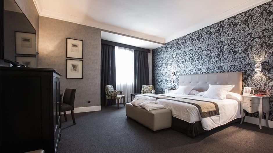 Hotel Carlton Room