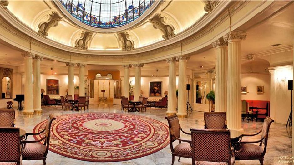 Hotel Carlton Ballroom