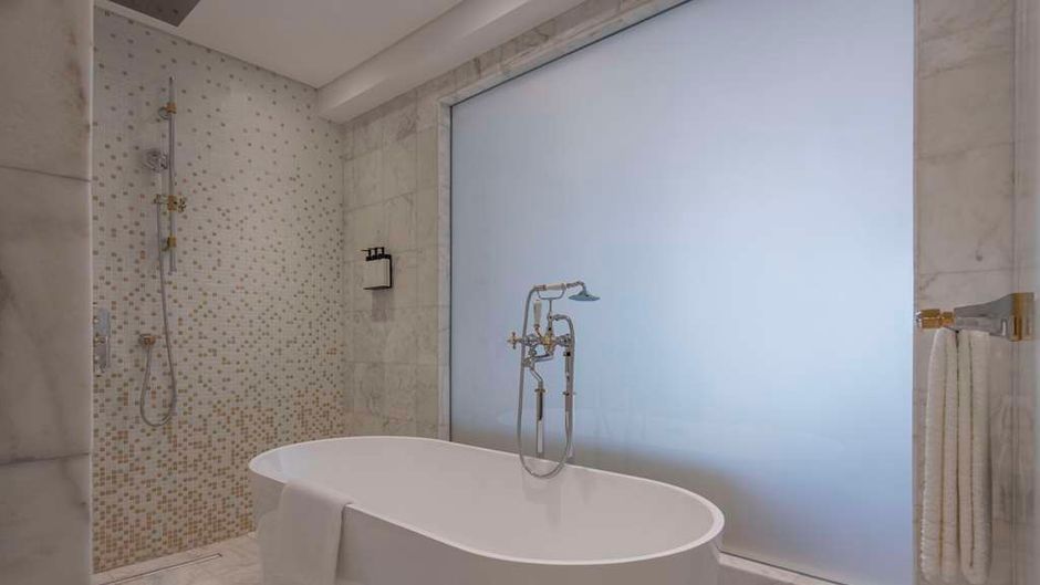 NH Collection Oasis Doha Hotel Room