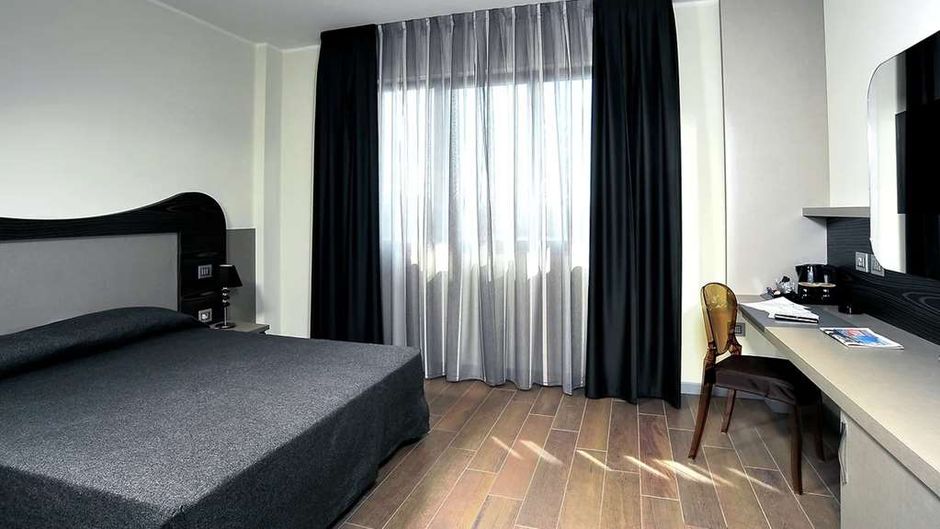 Grand Hotel Forli Room