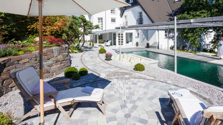 Romantik Hotel Neuhaus Pool