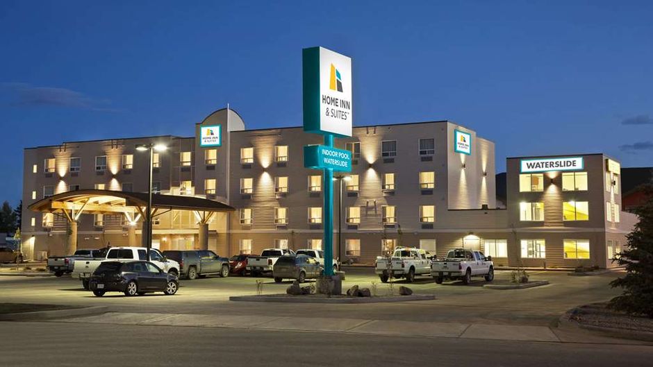 Home Inn & Suites Lloydminster Exterior