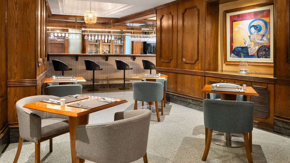 Wyndham Garden Santiago Kennedy Hotel Restaurant