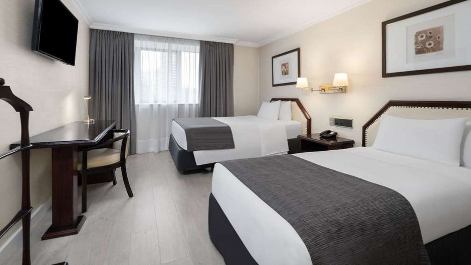 Wyndham Garden Santiago Kennedy Hotel Room