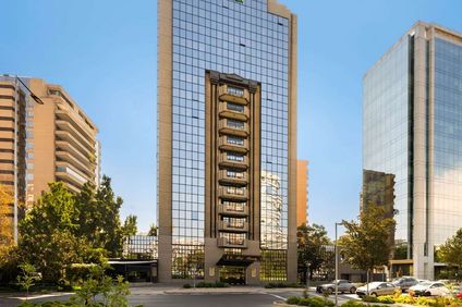 Wyndham Garden Santiago Kennedy Hotel