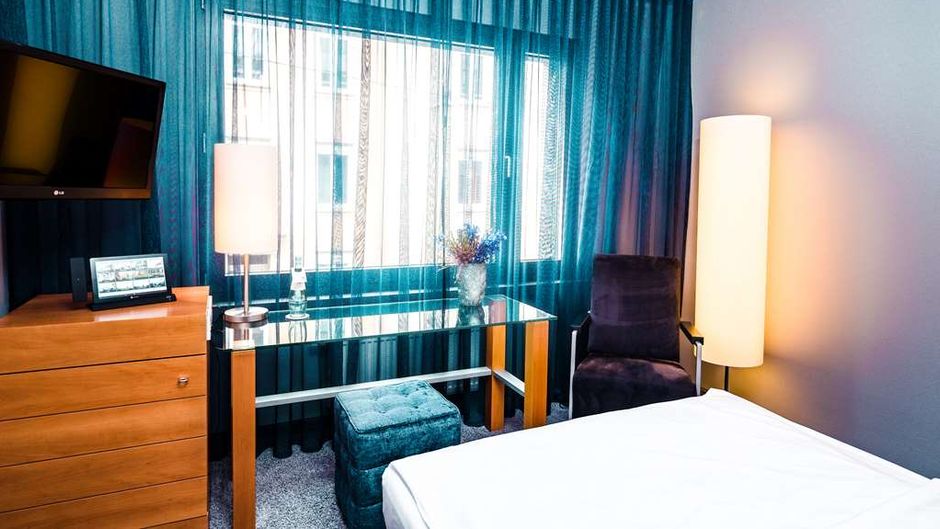 Der Blaue Reiter Hotel Room