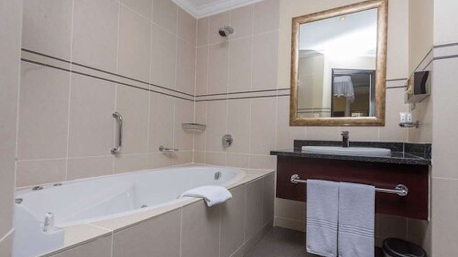 Sunbird Mount Soche Room
