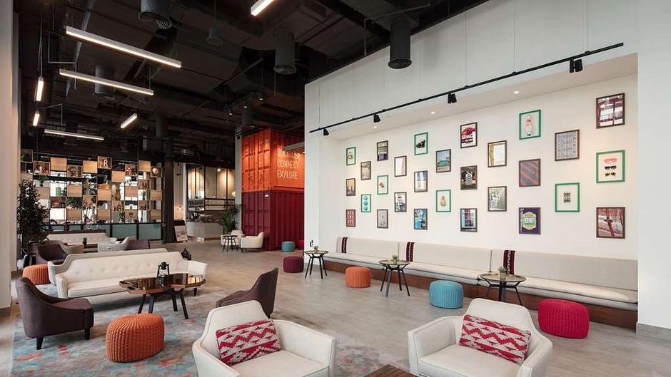 Moevenpick Hotel & Apartments Bur Dubai Lobby