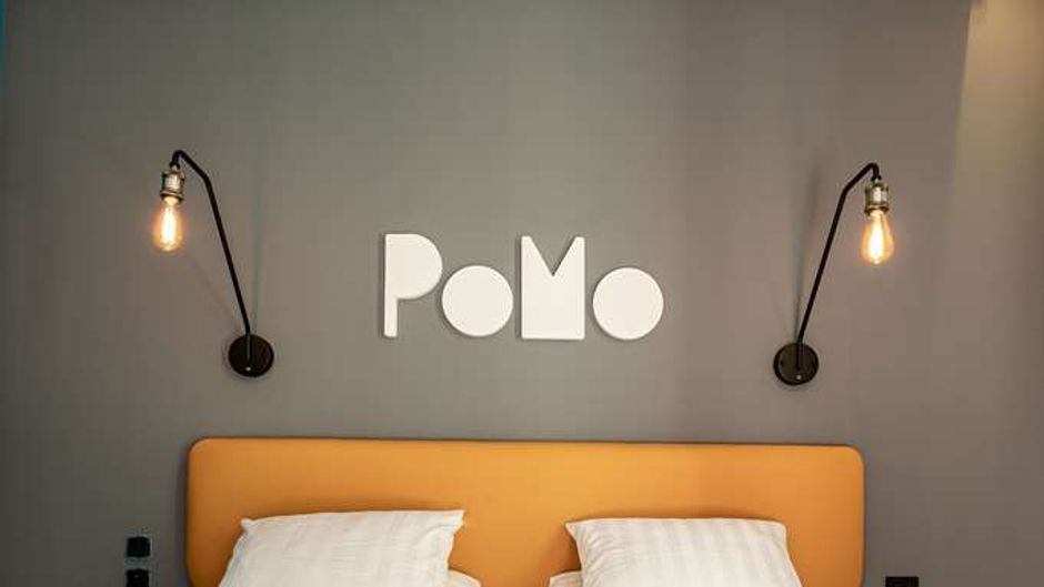 PoMo Hotel & Restaurant Room