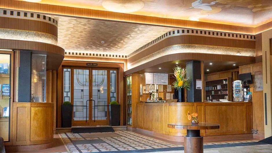 Le Grand Hotel Lobby