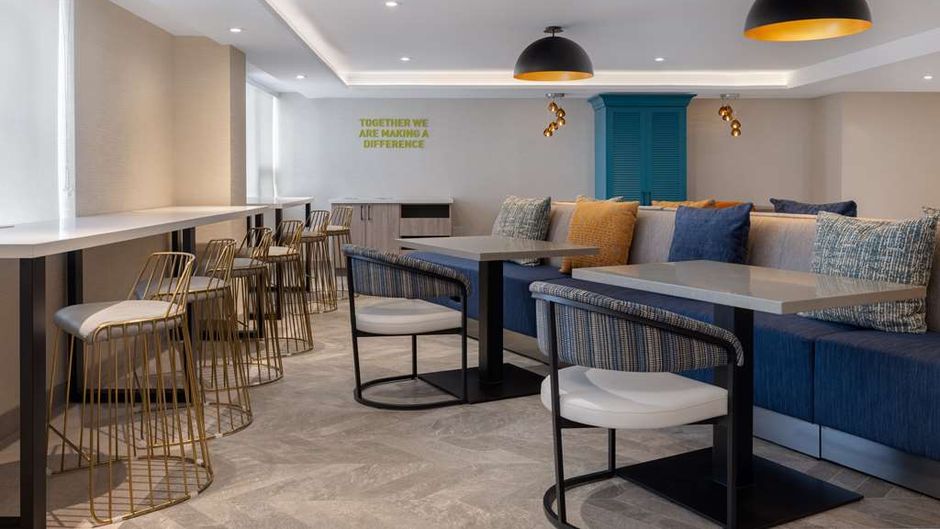 Home2 Suites by Hilton Kingston Restaurant