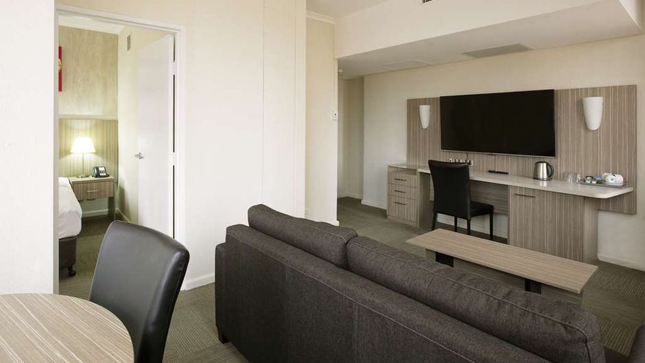 Metro Hotel Marlow Sydney Central Suite