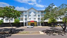 Metro Advance Apartments & Hotel