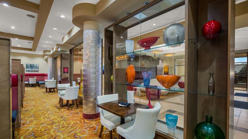 Hotel 11, MOD a Sonesta Collection Restaurant