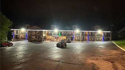 Suburban Studios Branson On The Strip