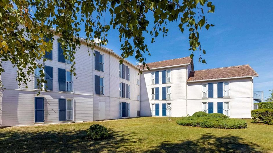 Greet Hotel Dijon Sud Longvic Exterior