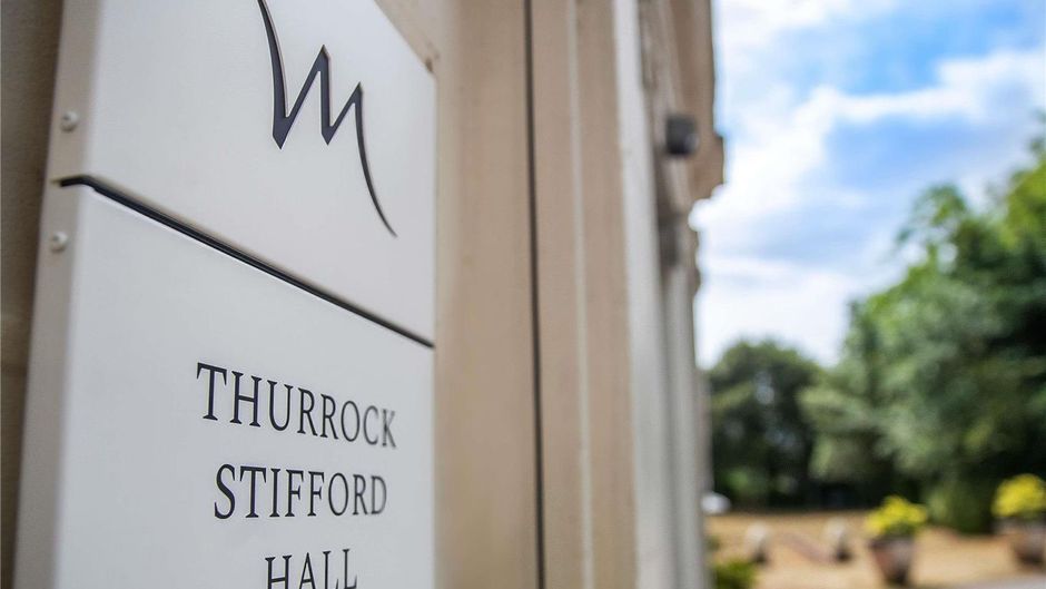 Mercure Thurrock Stifford Hall Exterior