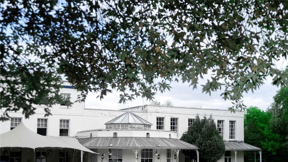 Mercure Thurrock Stifford Hall Exterior