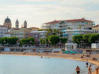 Mercure St Raphael Centre Plage