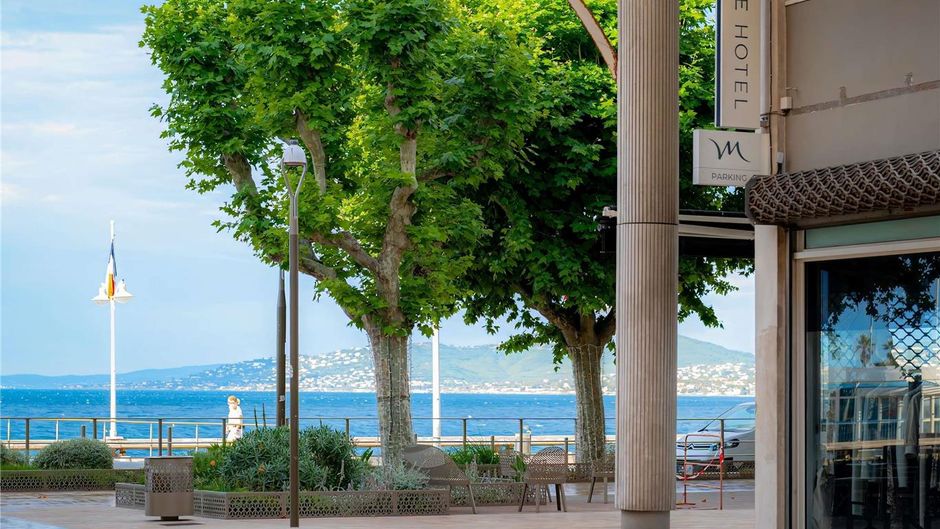 Mercure St Raphael Centre Plage Other