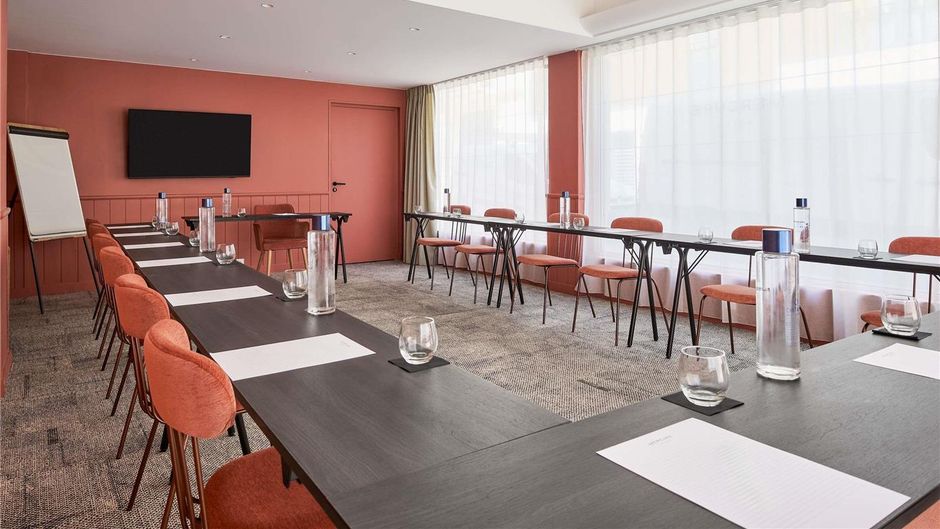 Mercure St Raphael Centre Plage Meeting