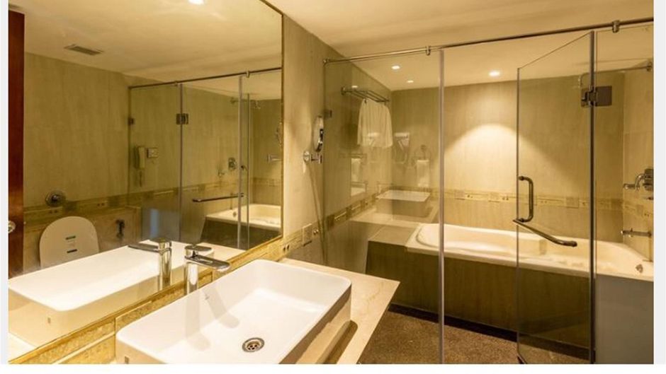 Citadel Sarovar Portico Room