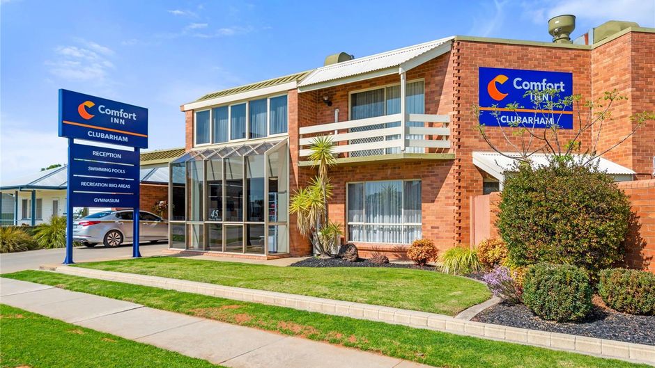 Comfort Inn Clubarham Exterior