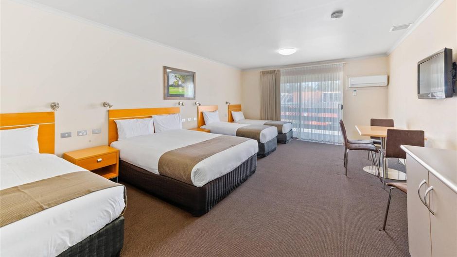 Comfort Inn Clubarham Room