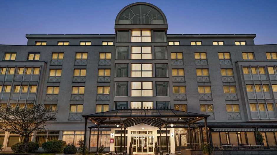 Amedia Hotel Weiden TC by Wyndham Exterior