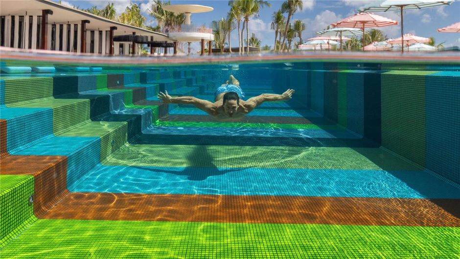 SO/ Maldives Pool