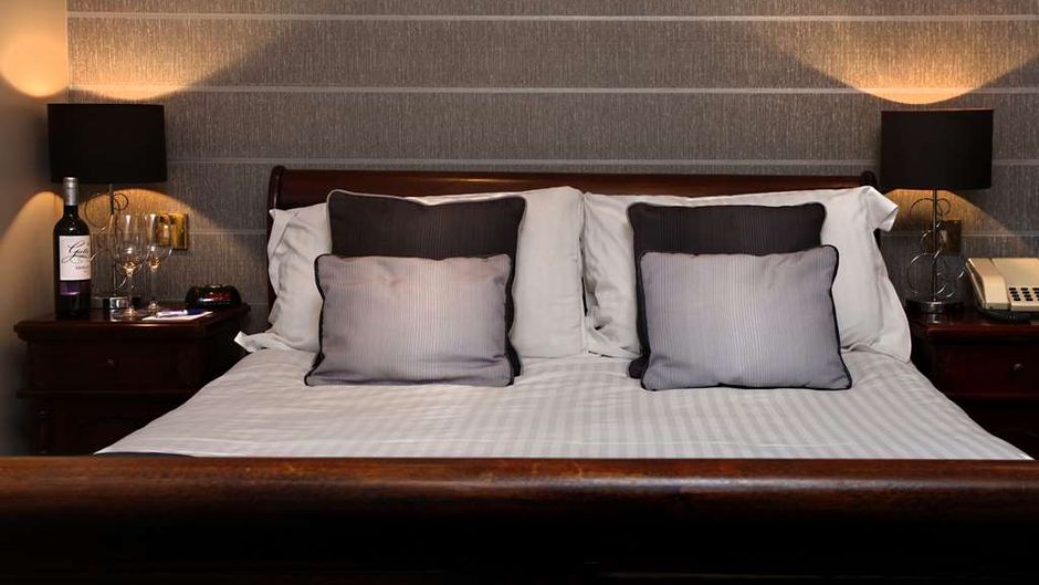 Dryfesdale Hotel BW Signature Collection Room