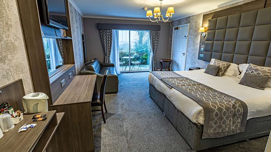 Dryfesdale Hotel BW Signature Collection Room