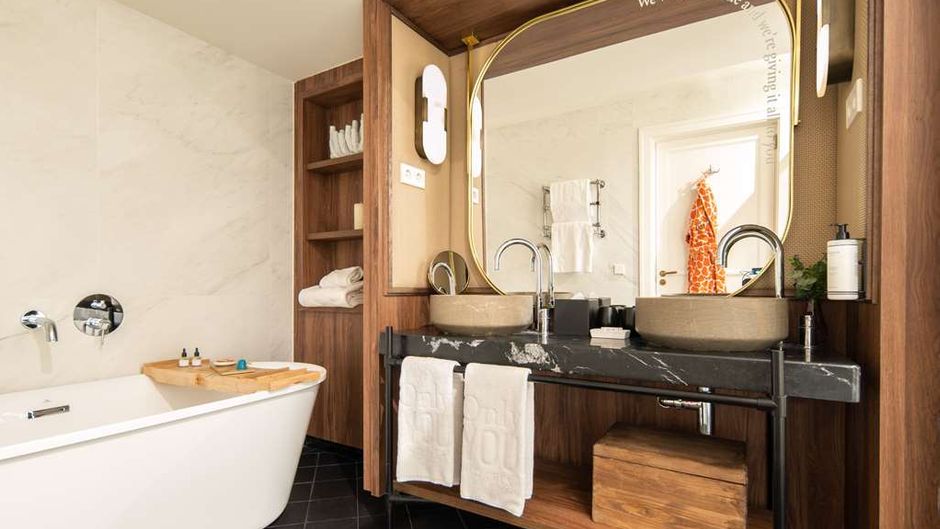 Only You Hotel Valencia Suite
