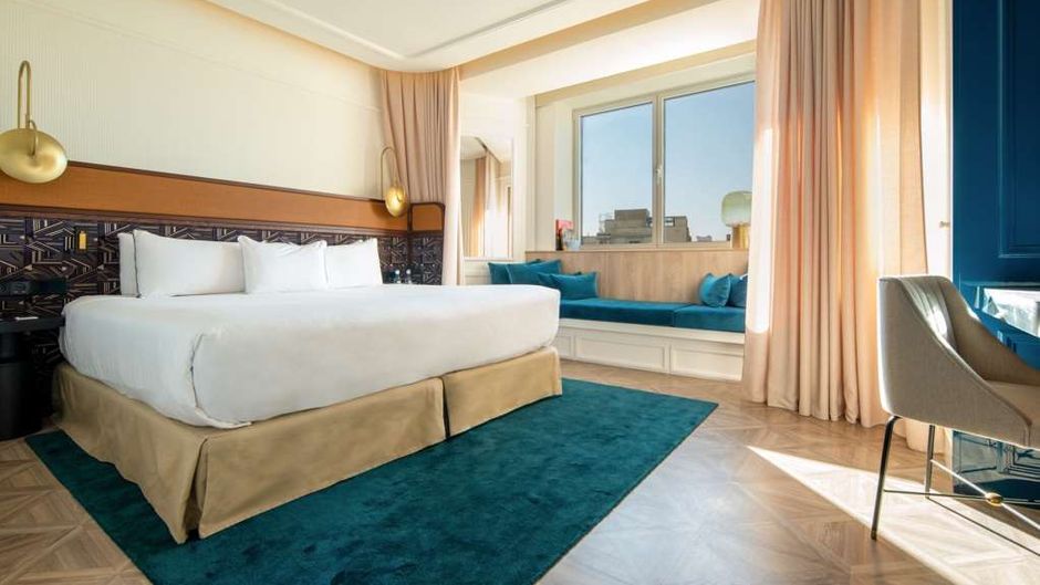 Only You Hotel Valencia Room