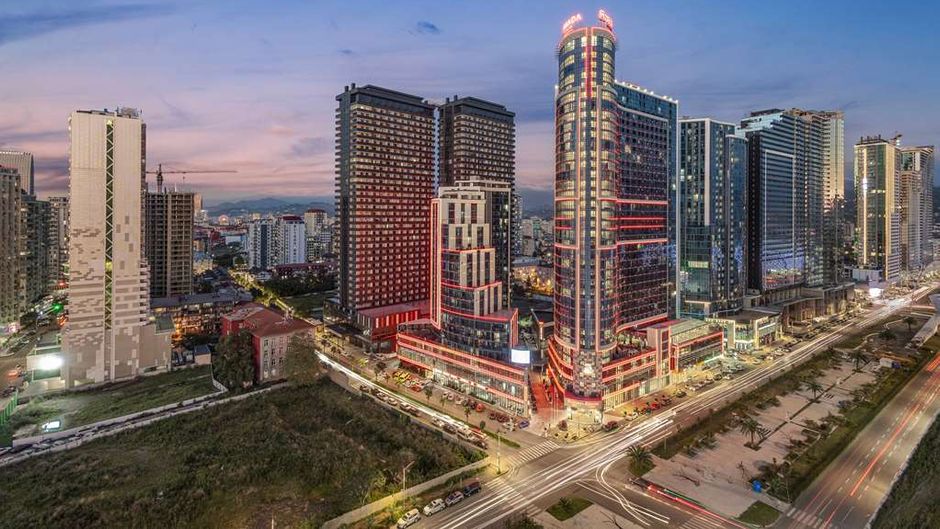 Ramada Plaza by Wyndham Batumi Exterior