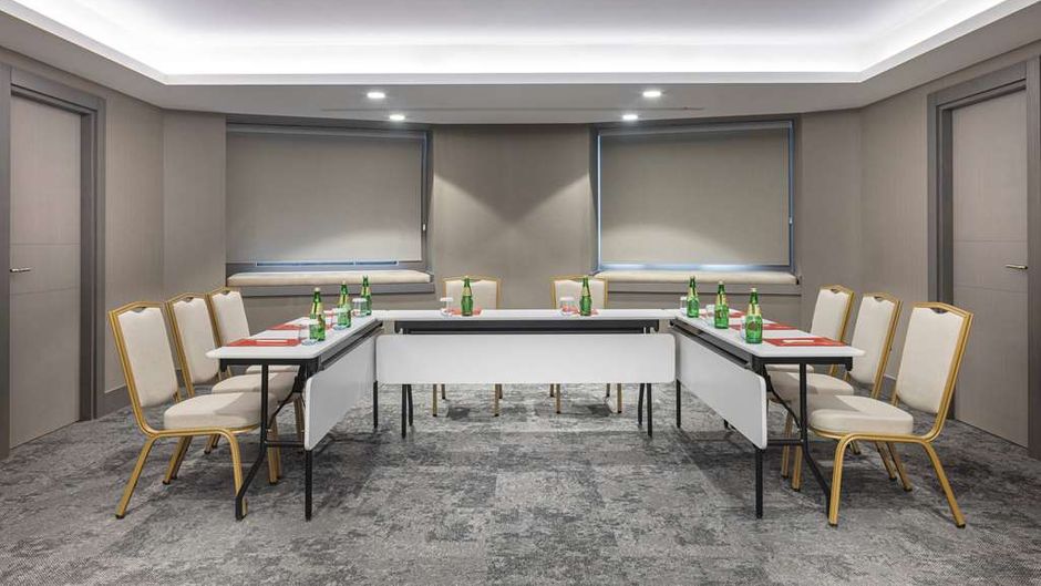 Ramada Plaza by Wyndham Batumi Meeting