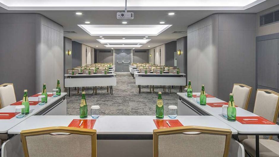 Ramada Plaza by Wyndham Batumi Meeting