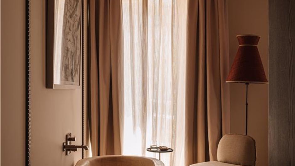 Palacio de Godoy by Hilton Room