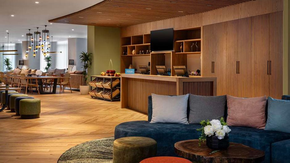 Hilton Garden Inn Baku Lobby