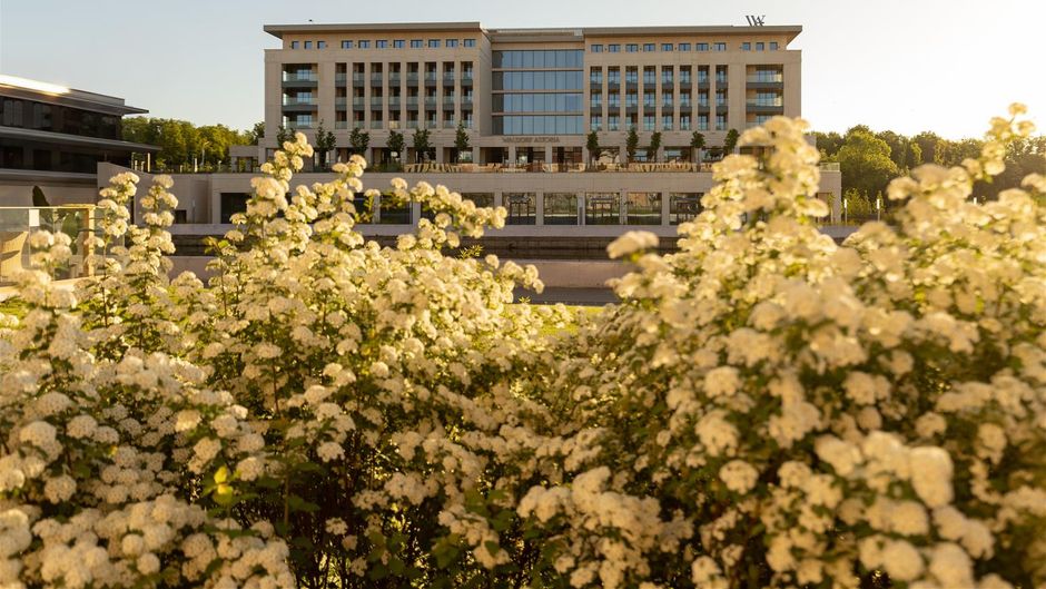 Waldorf Astoria Minsk Exterior