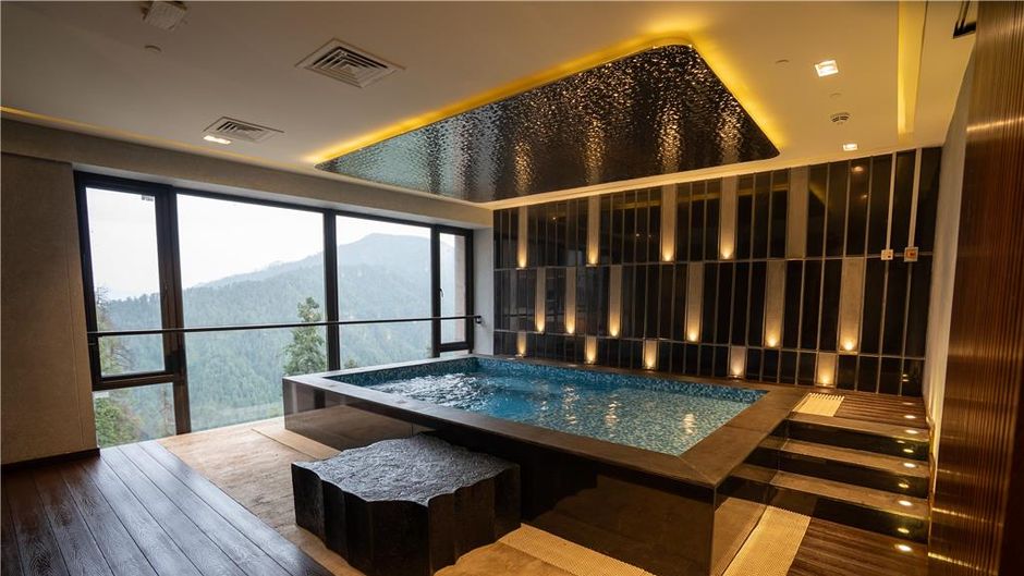 DoubleTree by Hilton Nathiagali Pool