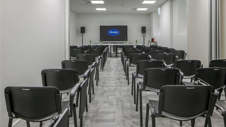 Hampton by Hilton Locarno Meeting