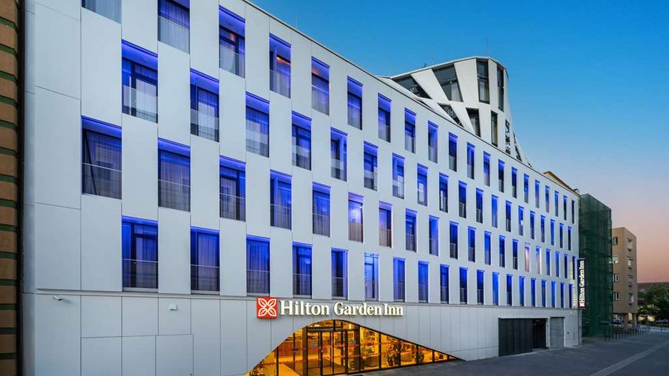 Hilton Garden Inn Debrecen City Center Exterior