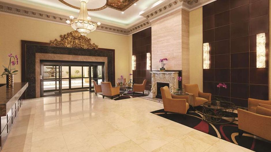 Radisson Toronto Airport West Lobby