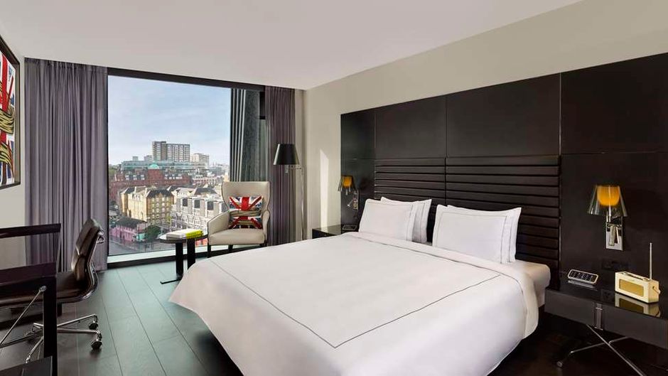 art'otel London Hoxton Room